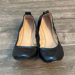 Universal thread ballet flats black size 8